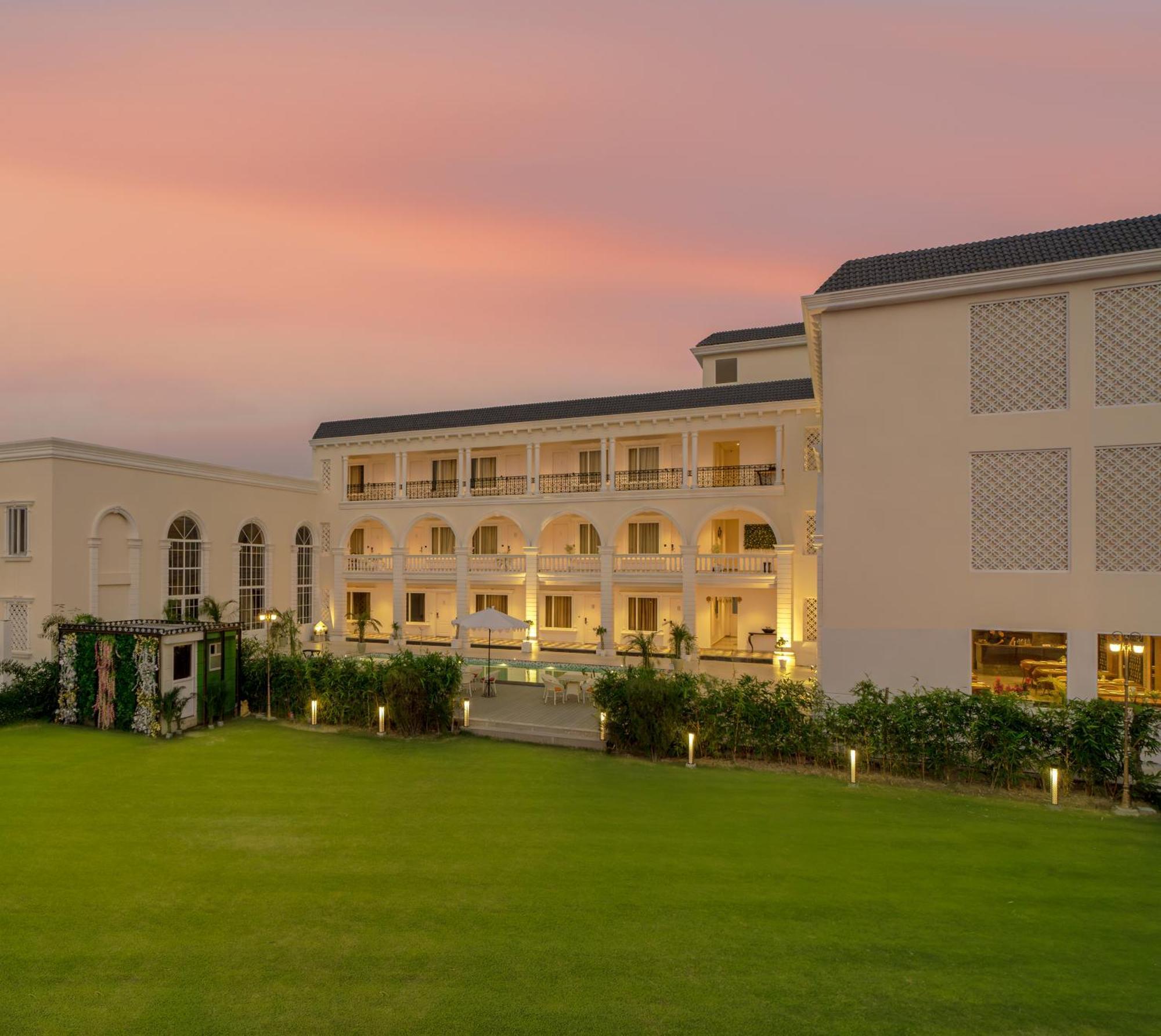Rudra Imperial Resort Sitapur  Exterior photo