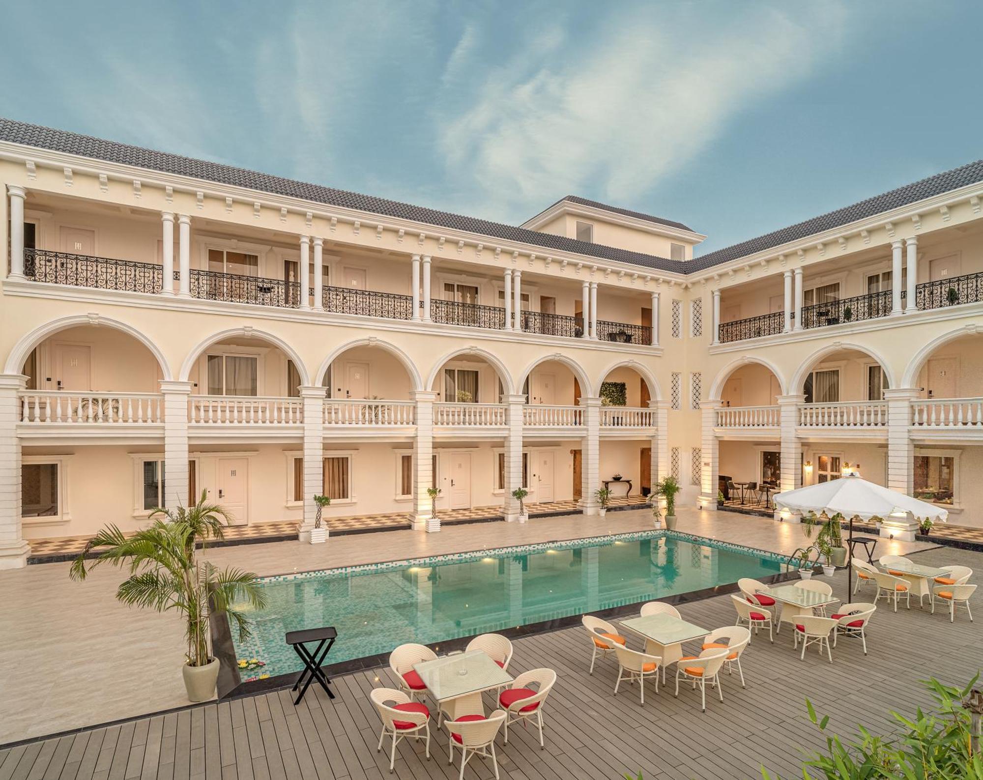 Rudra Imperial Resort Sitapur  Exterior photo
